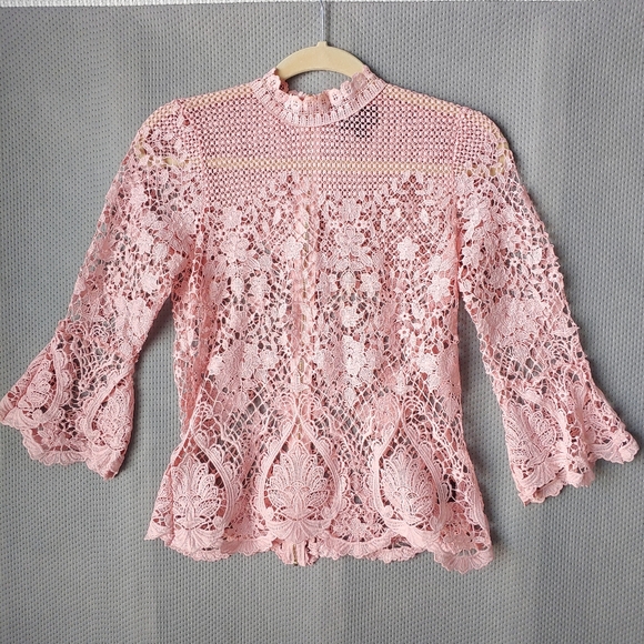 BOLD elements Tops - Bold Elements 3/4 Sleeve Lace Crochet Blouse